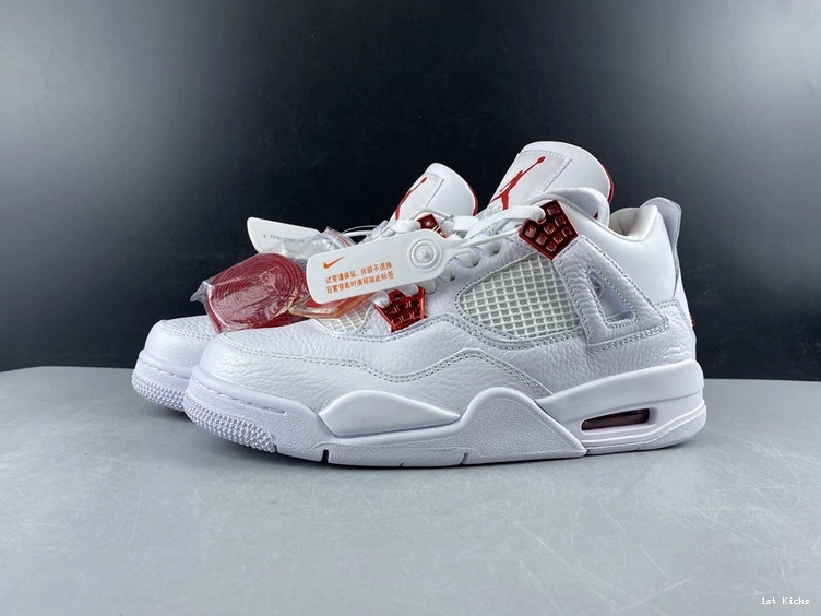 4  Air Jordan CT8527-112 